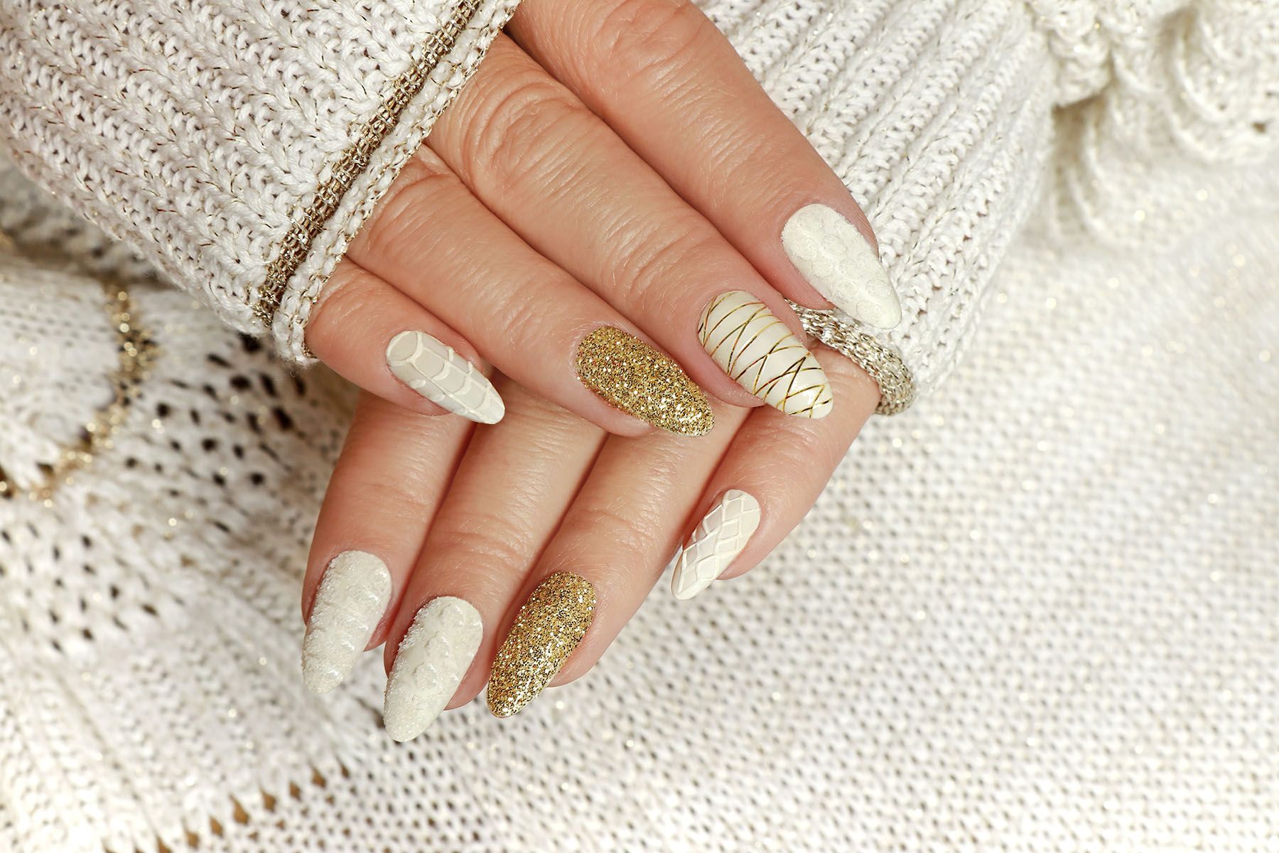 Nice and Neutral Nail Designs for Winter