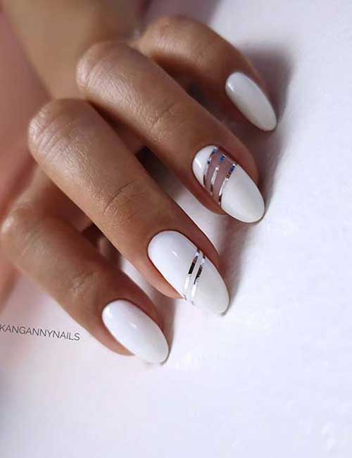 Stylish Short White Nails with Design